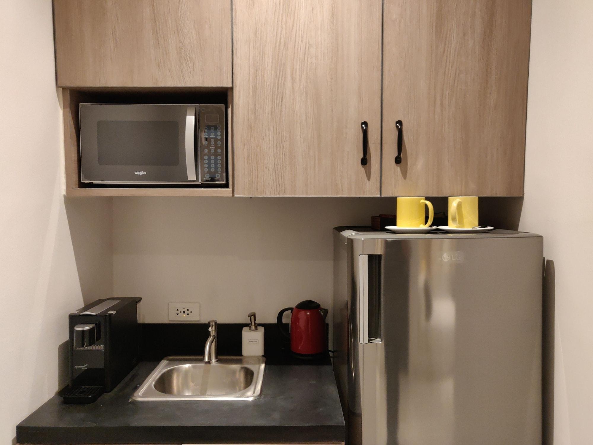 The Bourke Hotel Davao City Εξωτερικό φωτογραφία